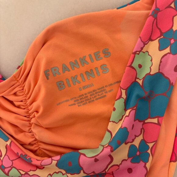 FRANKIES BIKINIS - Floral Bikini Set in Groovy Print (M top) (XS btms) - Picture 8 of 10